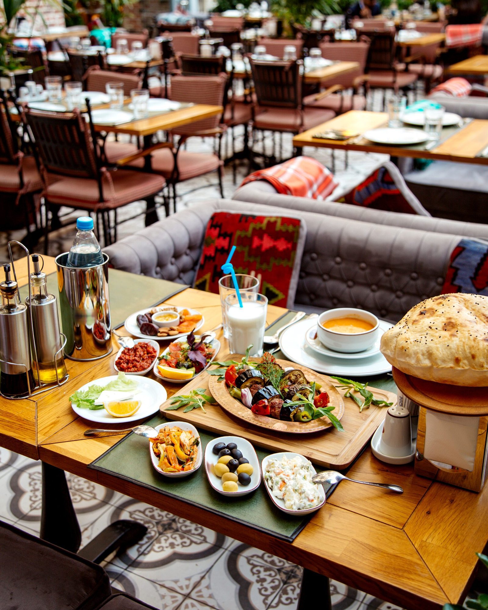 how many types of service in restaurant