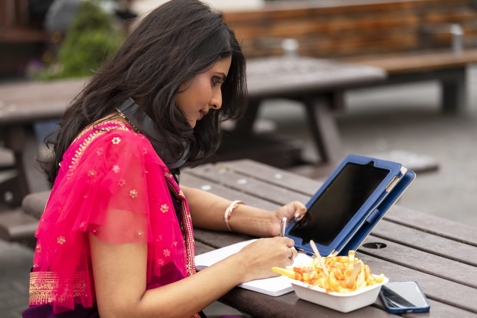 how much it cost to open a restaurant in India